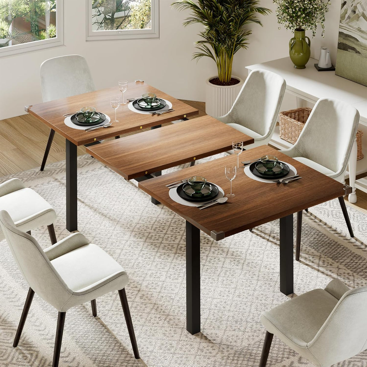 Feonase 63" Extendable Dining Table
